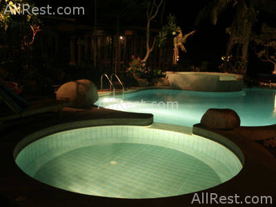 Thai House Beach Resort 11